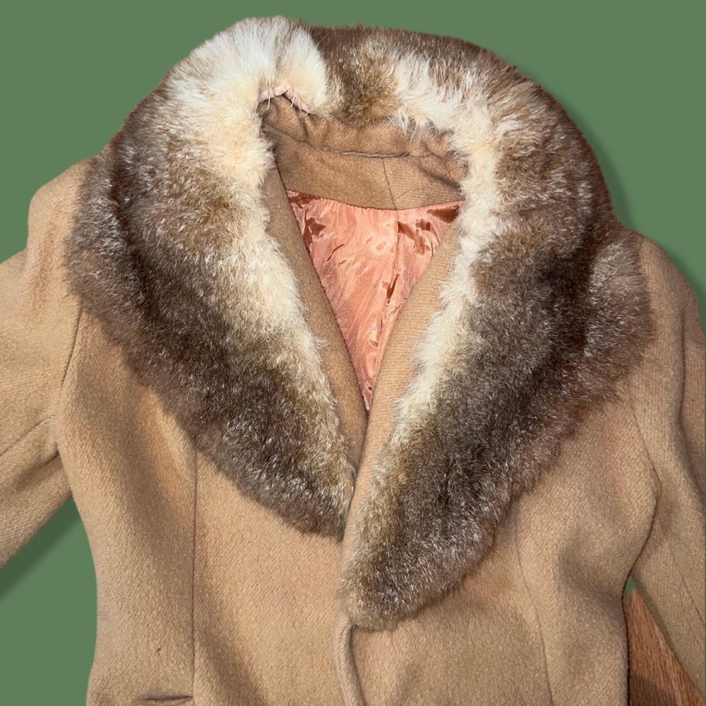 vintage tan coat with fur collar (size xs) - Picture 4 of 5